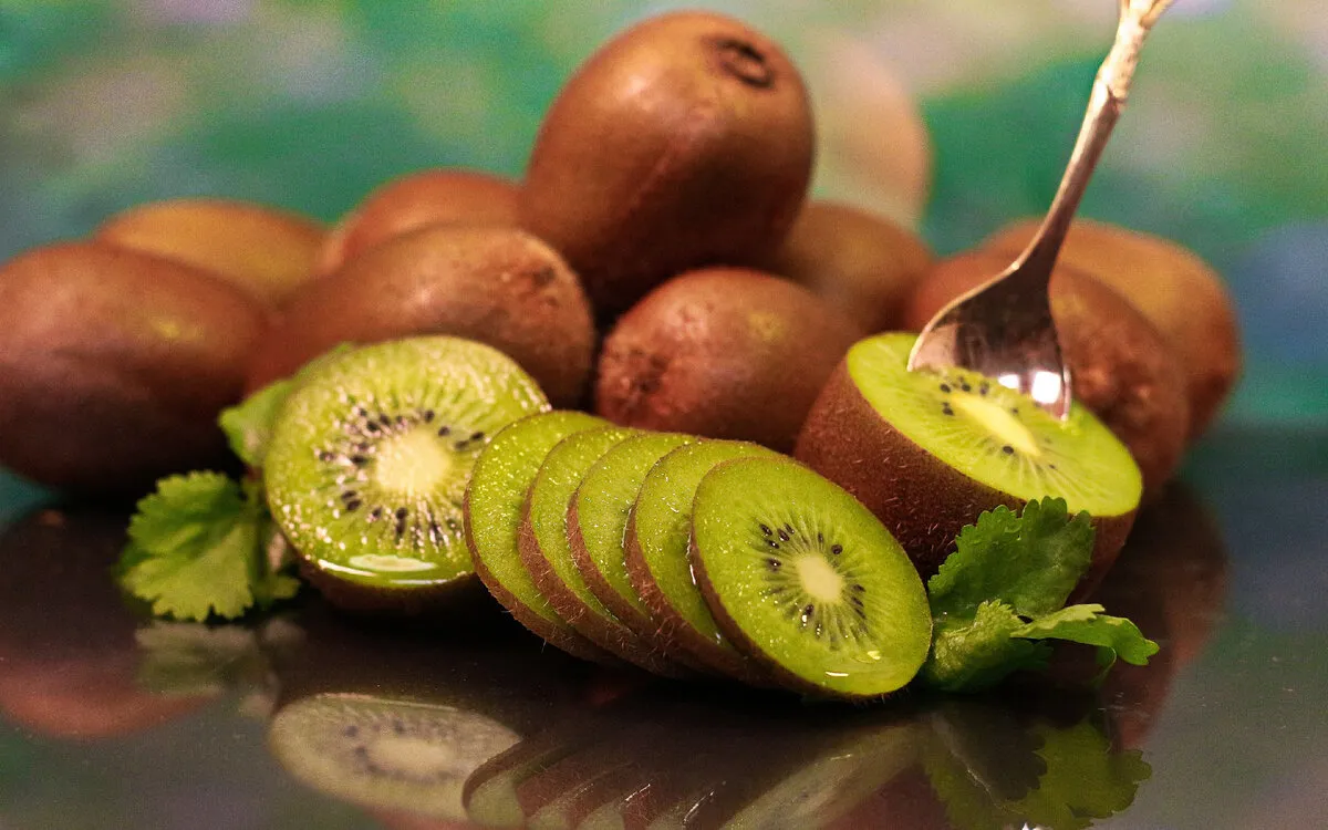 Kiwi är ett av de mest hälsosamma livsmedlen, njut av det varje dag!