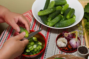 Quick pickle pickles på 40 minuter. Krispiga, läckra. Ingen saltlake krävs